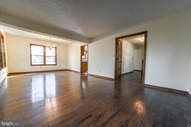 23330 Holly Hill Ln, California, MD 20619 - photo 3