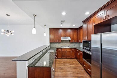 Well equipped kitchen, including a built in wine r
