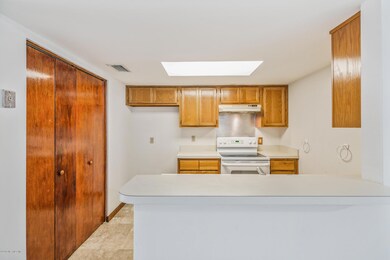 4281 Melissa Ct W, Jacksonville, FL 32210 - photo 7