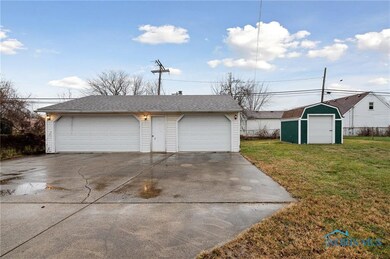916 W Gramercy Ave, Toledo, OH 43612 - photo 2