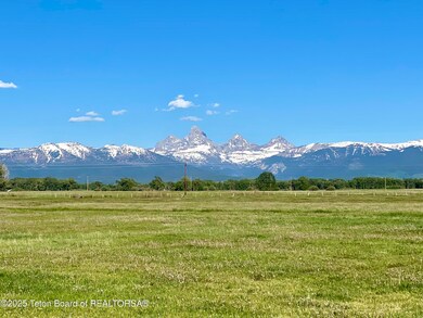Snow - Wide Angle Tetons