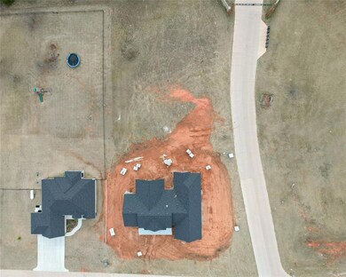 1199 Wolf Creek Dr, Blanchard, OK 73010 - photo 5