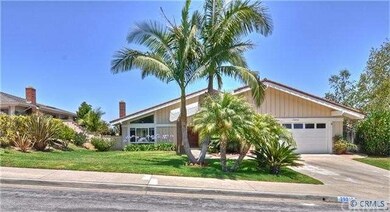 Large Playful Lot within walking distance to Parks