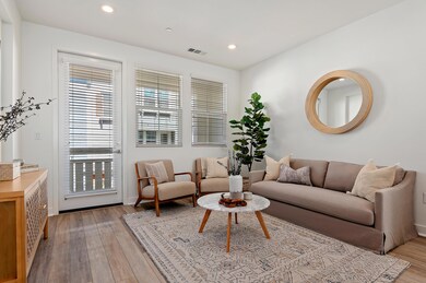 06 - Living Area