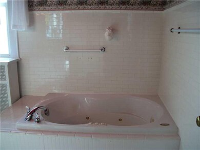 Full Bath.