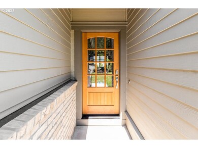 1033 Spruce St, Lake Oswego, OR 97034 - photo 2