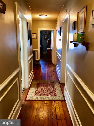 342 E King St, Strasburg, VA 22657 - photo 3