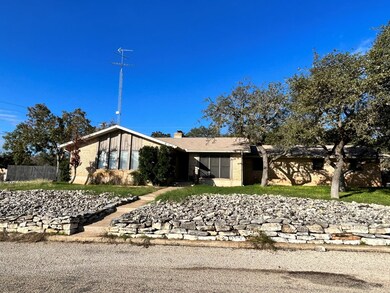 193 Linda Dr, Fredericksburg, TX 78624 - photo 2