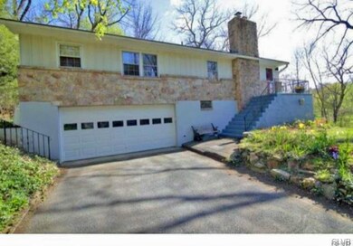 55 Bridle Path Rd, Bethlehem, PA 18017 - photo 2