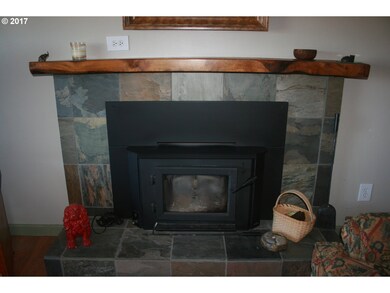 30409 Hillside Terrace, Gold Beach, OR 97444 - photo 6