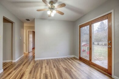 302 Pershing Ct E, Philo, IL 61864 - photo 7