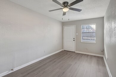 4720 Carmen St unit A, Houston, TX 77033 - photo 4