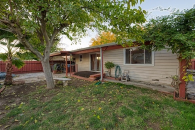 902 Waller St, Gustine, CA 95322 - photo 6