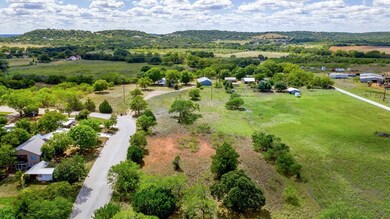 659 Bob Moritz Dr, Fredericksburg, TX 78624 - photo 3