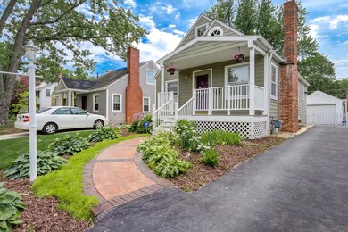 105 E Royal Forrest-3