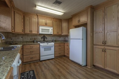 kitchen2