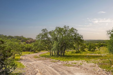 0 Cr 140 unit 25659973, Junction, TX 76849 - photo 6