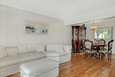 07-Living Room & Dining Room