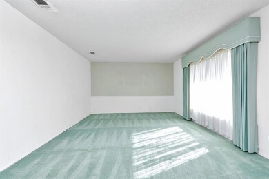 1100 Black St, Hurst, TX 76053 - photo 4