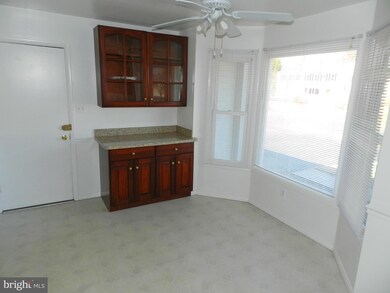 17332 Fletchall Rd, Poolesville, MD 20837 - photo 6