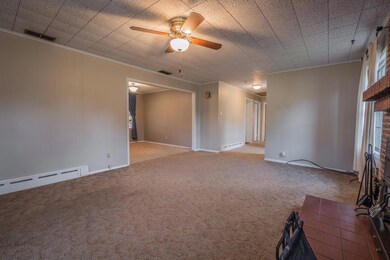 1212 Bond St Moberly MO 65270-large-006-