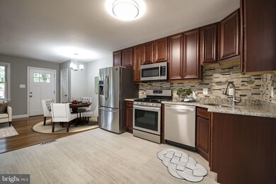 5211 59th Ave, Riverdale, MD 20737 - photo 3