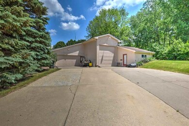 2370 Kathleen St, Fitchburg, WI 53711 - photo 6