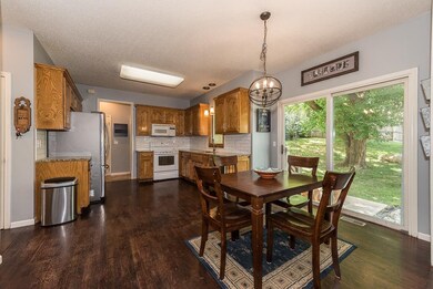 14708 W 83rd St, Lenexa, KS 66215 - photo 2