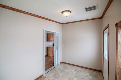 907 N Frontier Trail, Mandan, ND 58554 - photo 4