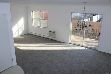 39 Woodway Rd unit C7, Stamford, CT 06907 - photo 7