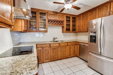 3201 Normandy Dr, Sherman, TX 75090 - photo 2