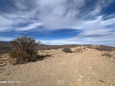 1530 S Rudys Trail, Dewey-Humboldt, AZ 86327 - photo 2