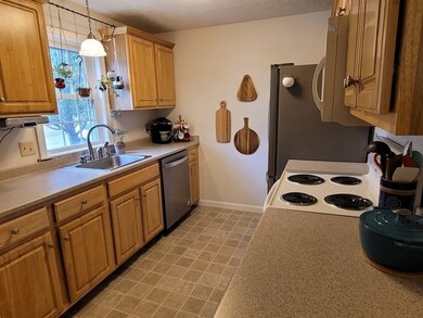 16 Patriot Rd unit 16, Fitchburg, MA 01420 - photo 3