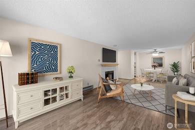 1239 SW 132nd Ln unit 822, Burien, WA 98146 - photo 2