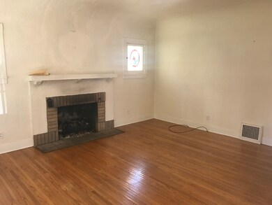 164 S Gladstone Ave, Aurora, IL 60506 - photo 2