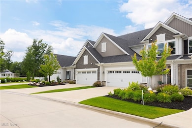 32008 Tuscan Ln, Avon Lake, OH 44012 - photo 3