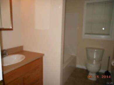 441 Shook Ave, Stroudsburg, PA 18360 - photo 5