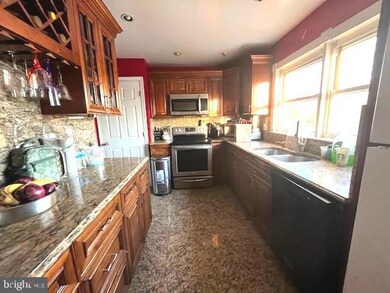 2215 Apache St, Hyattsville, MD 20783 - photo 5