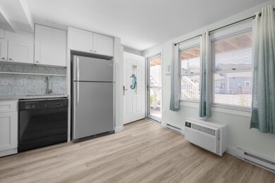 1072 Post Rd unit 102, Wells, ME 04090 - photo 4