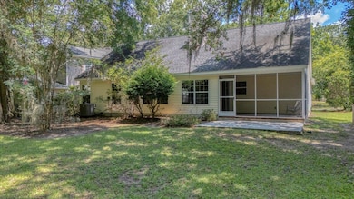 10-3225 Heathland Way-10