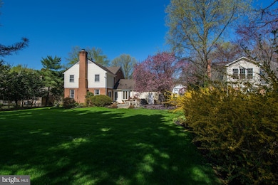 8205 Coach St, Potomac, MD 20854 - photo 2