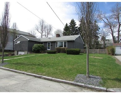 32 Longmeadow Ave, Worcester, MA 01606 - photo 2