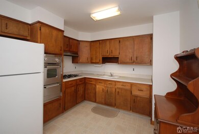 48 Delaware Ave, Middlesex, NJ 08846 - photo 7