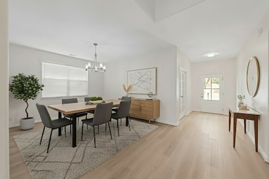 Virtual Staging:  Dining Room