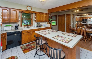 3849 E 30th St, Des Moines, IA 50317 - photo 5