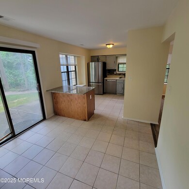 174 Edinburgh Ct, Matawan, NJ 07747 - photo 4