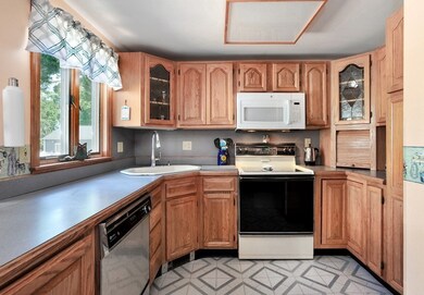 10 Sagamore Rd, North Weymouth, MA 02191 - photo 3