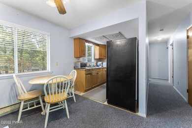 157 Kayla Dr, Bushkill, PA 18324 - photo 5