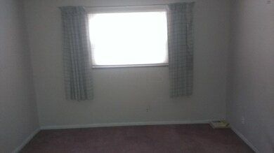 2799 Tudor dining room