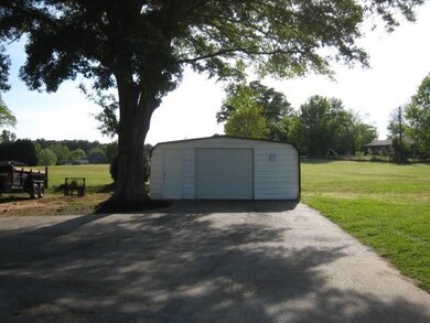 118 Berry Rd, Boiling Springs, SC 29316 - photo 6